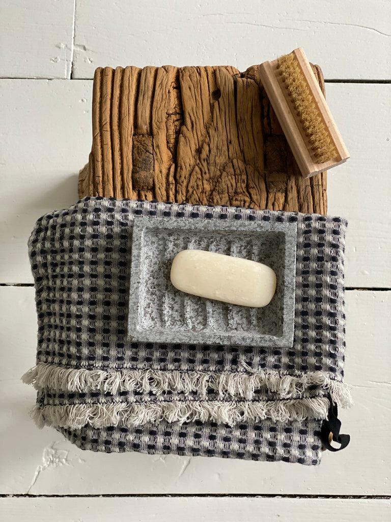 granite soap dish