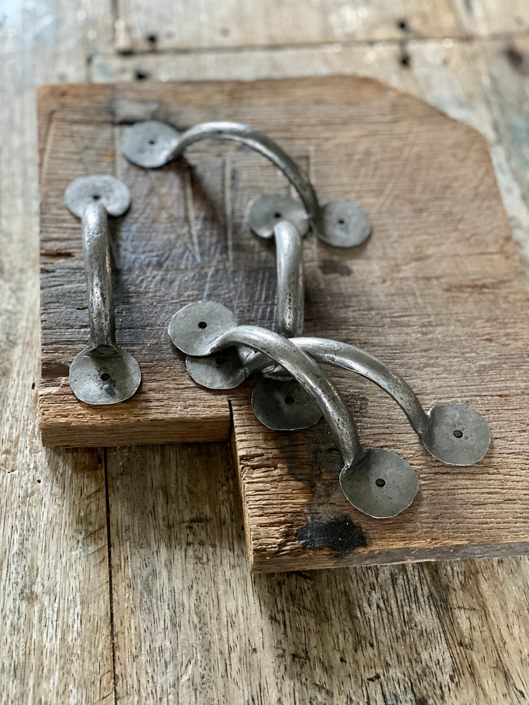 cupboard drawer and door pulls