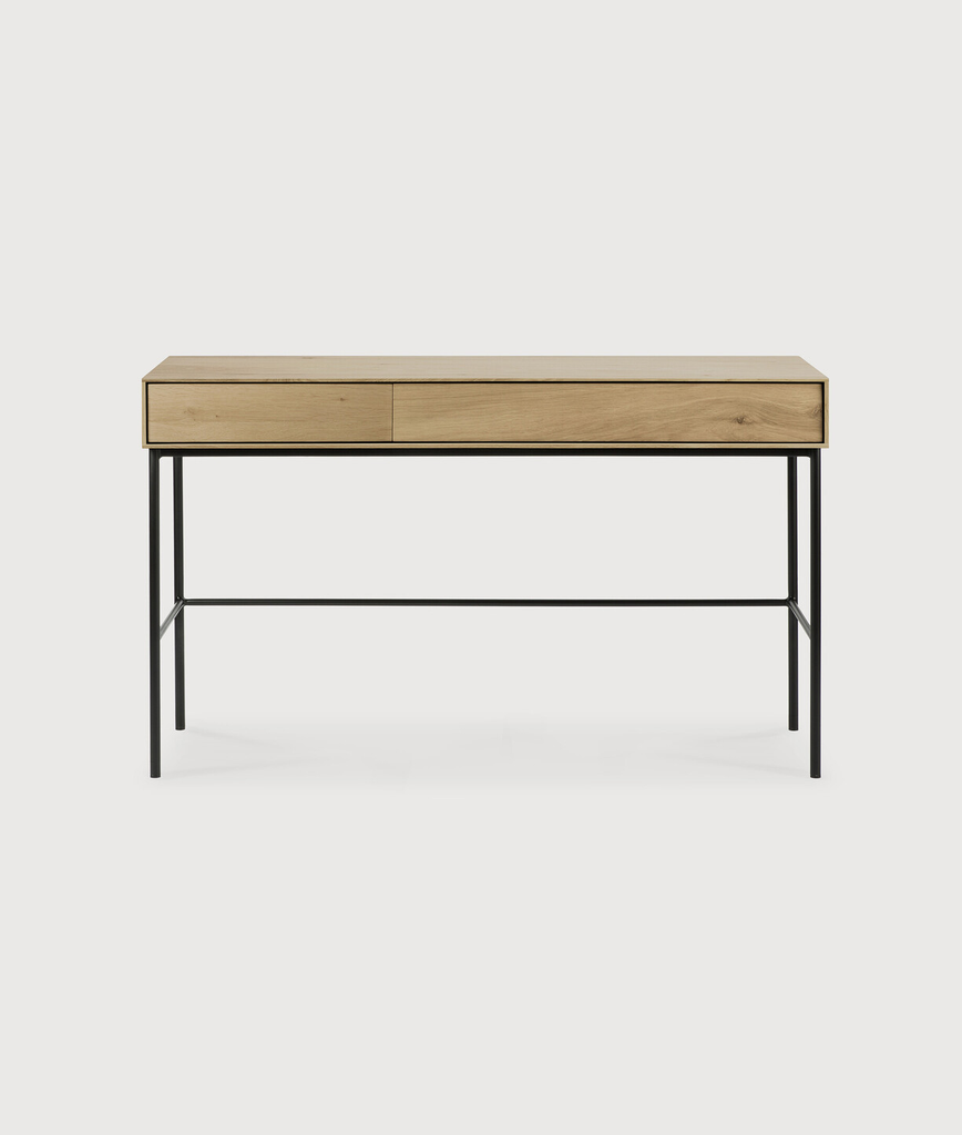 daisy desk